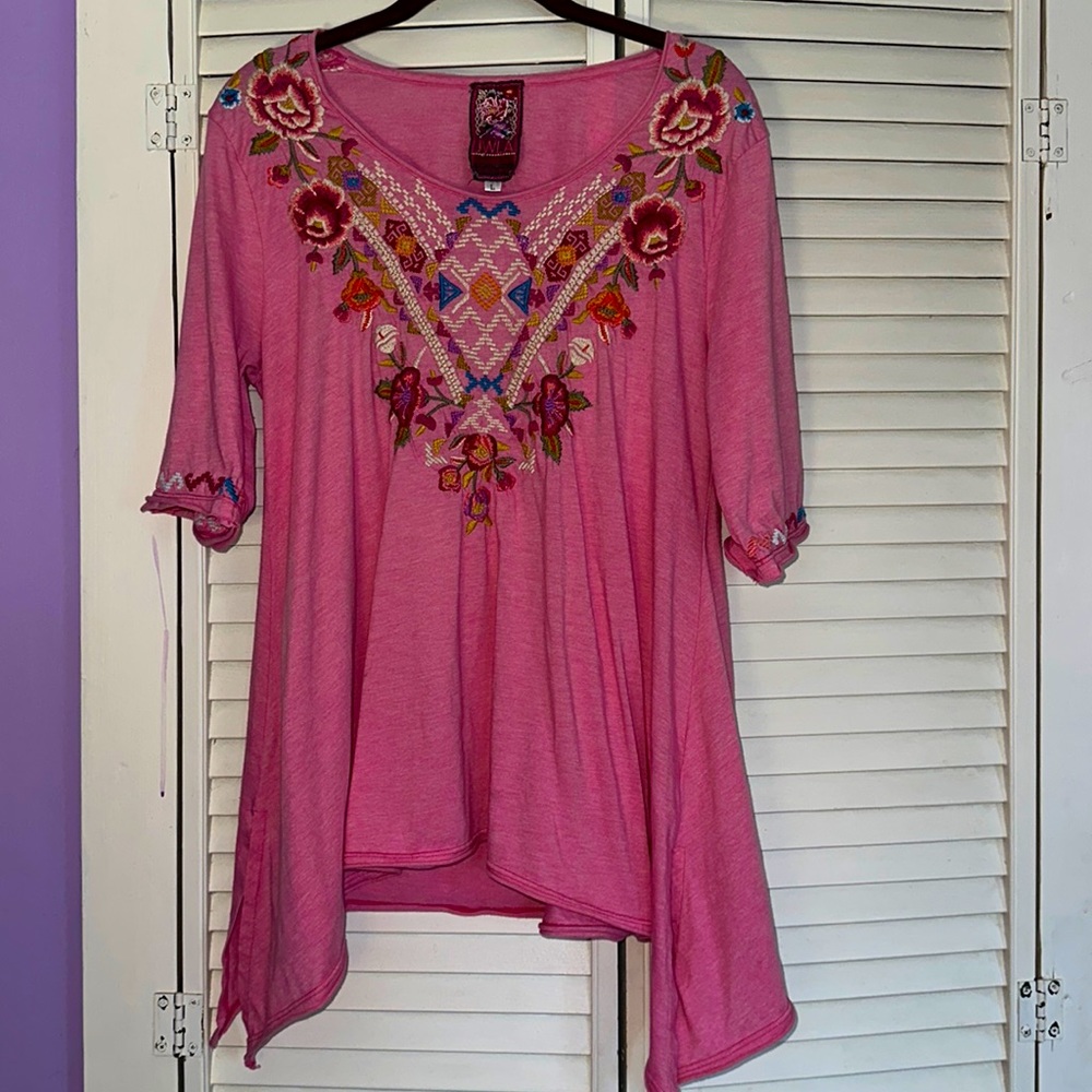 Beautiful Johnny Was size large pink embroidered tunic